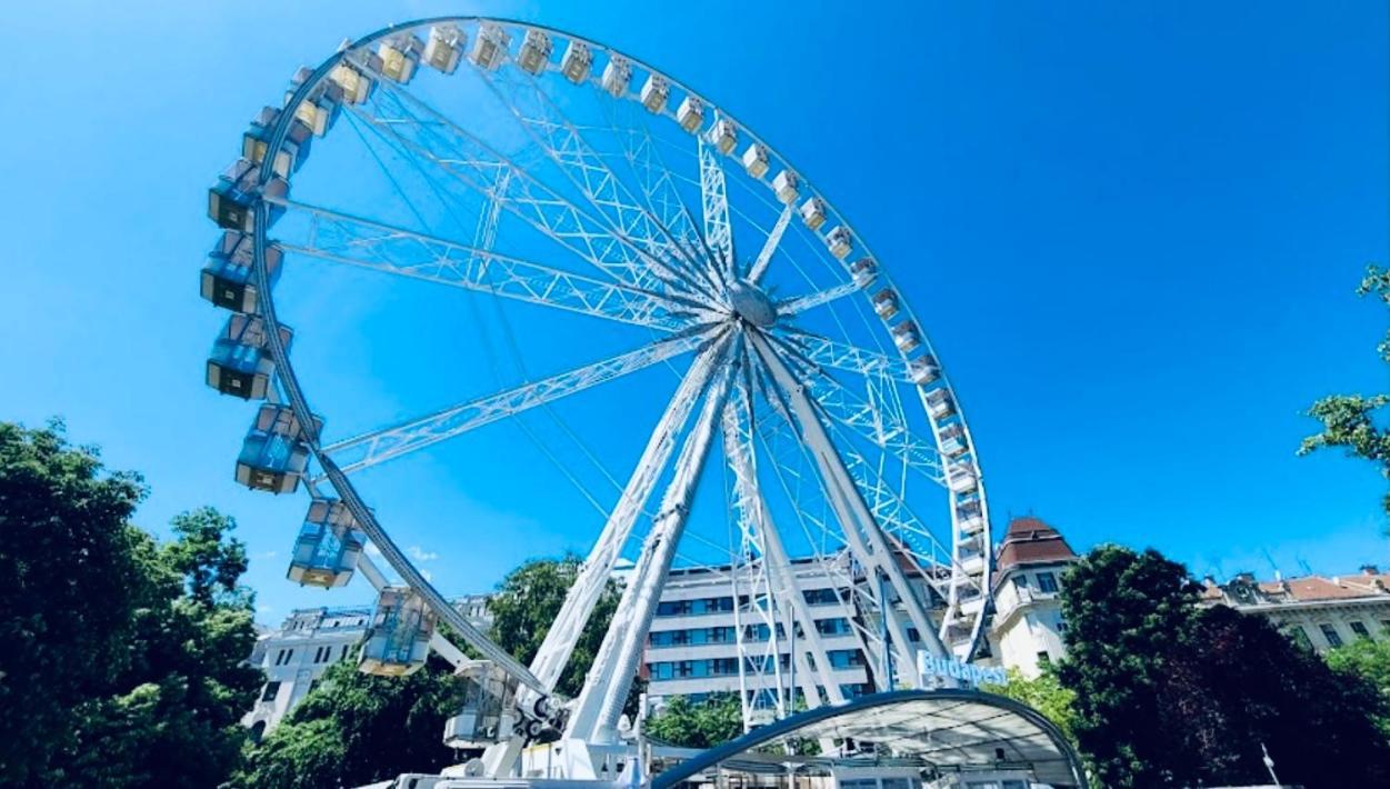 Downtown Deak-Ferris Wheel Luxury Home Budapest Exterior photo